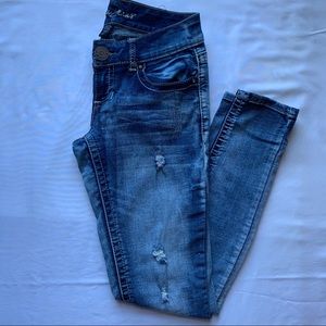 Ariya Jeans Ripped Acid Wash Women’s Skinny Jeans